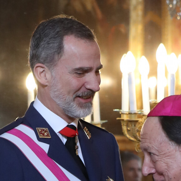 Le roi Felipe VI et la reine Letizia d'Espagne présidaient à la traditionnelle pâque militaire, premier rendez-vous officiel de l'année civile, le 6 janvier 2020 au palais royal, à Madrid.