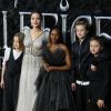Angelina Jolie avec ses enfants Vivienne, Zahara, Shiloh et Knox lors de la première du film "Maléfique : Le Pouvoir du mal" à l'Imax Odeon de Londres le 9 octobre 2019.