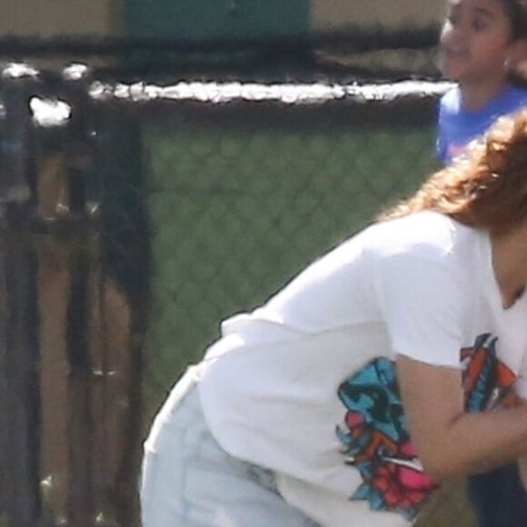 Exclusif - Shakira, Gerard Pique - Shakira et son compagnon sont allés encourager leurs fils lors de leur entrainement de football à Miami, le 30 décembre 2019.