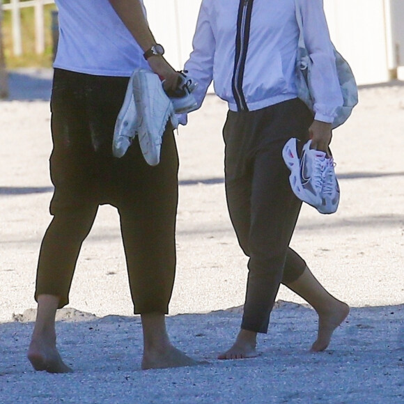 Exclusif - Shakira, son compagnon Gérard Piqué et leurs fils, en vacances en famille à Miami en Floride, le 24 décembre 2019.