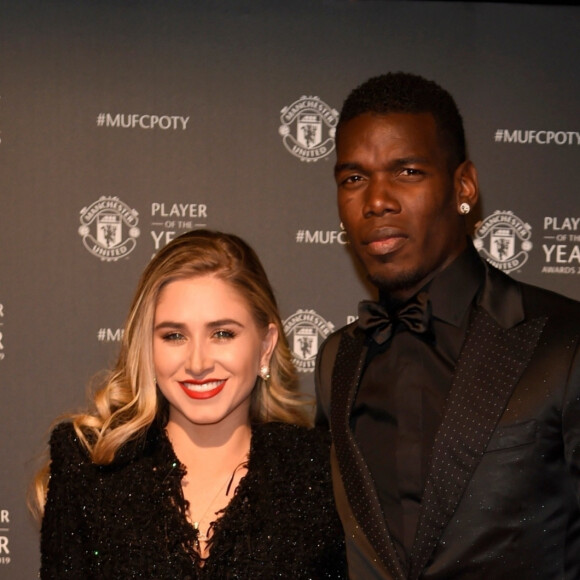 Paul Pogba et sa compagne Maria Salaues lors de la soirée du prix du joueur de l'année de Manchester United 2019 au stade Old Trafford à Manchester, Royaume Uni, le 9 mai 2019.