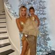 Khloé Kardashian et sa fille True ont assisté à la soirée du réveillon de Noël des Kardashian, chez Kourtney Kardashian. Los Angeles, le 24 décembre 2019.