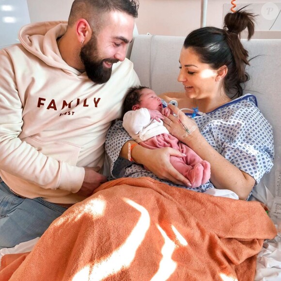 Anaïs Sanson, Carlos et leur fille Lila, le 31 décembre 2019, à l'hôpital