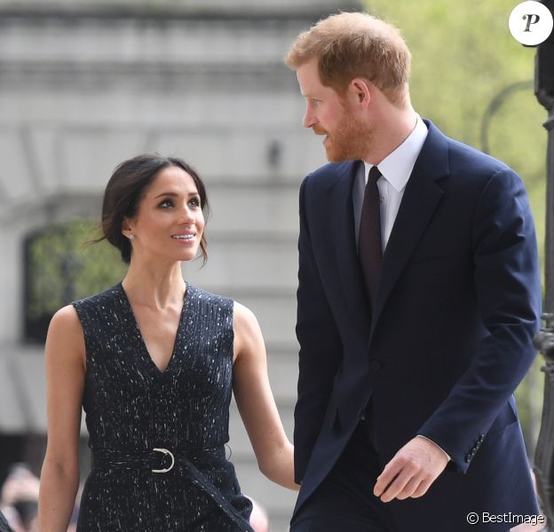 Meghan Markle et le prince Harry à leur arrivée à la cérémonie de commémoration du 25ème anniversaire de l'assassinat de Stephen Lawrence en l'église St Martin-in-the-Fields à Londres. Le 23 avril 2018