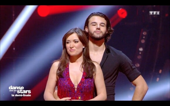 Elsa Esnoult et Anthony Colette dans l'émission "Danse avec les stars 10". TF1. Le 16 novembre 2019.