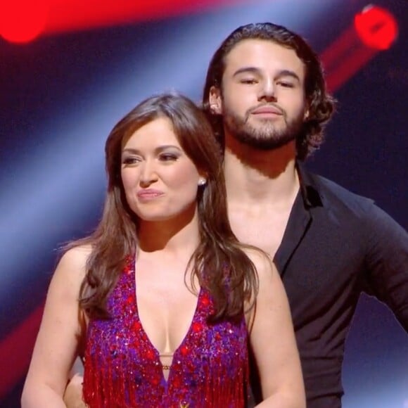 Elsa Esnoult et Anthony Colette dans l'émission "Danse avec les stars 10". TF1. Le 16 novembre 2019.