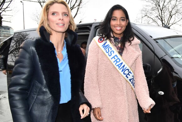 Exclusif - Clémence Botino (Miss France 2020) se rend au siège du groupe TF1 avec Sylvie Tellier à Boulogne-Billancourt le 16 décembre 2019.