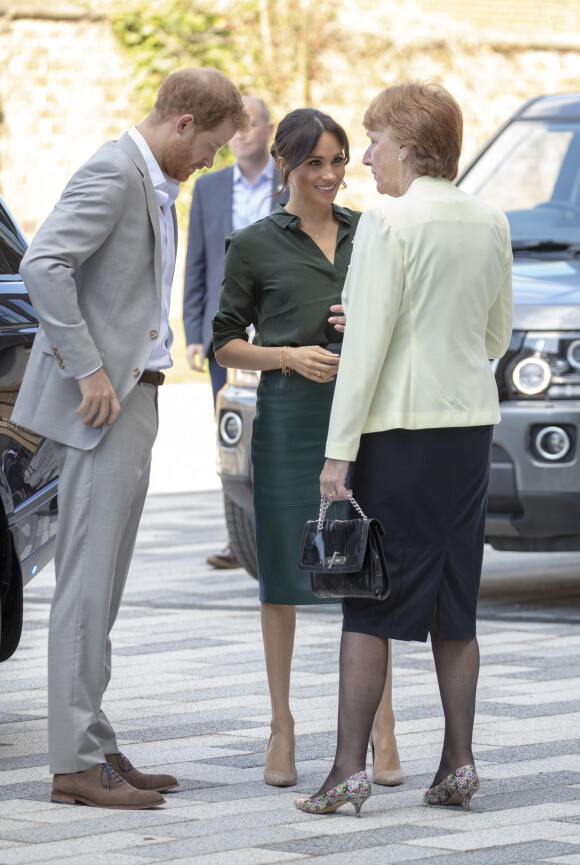 Le prince Harry, duc de Sussex, et Meghan Markle, duchesse de Sussex, inaugurent l'université technologique à Bognor Regis. C'est leur première visite dans le comté de Sussex depuis leur mariage. Le 3 octobre 2018