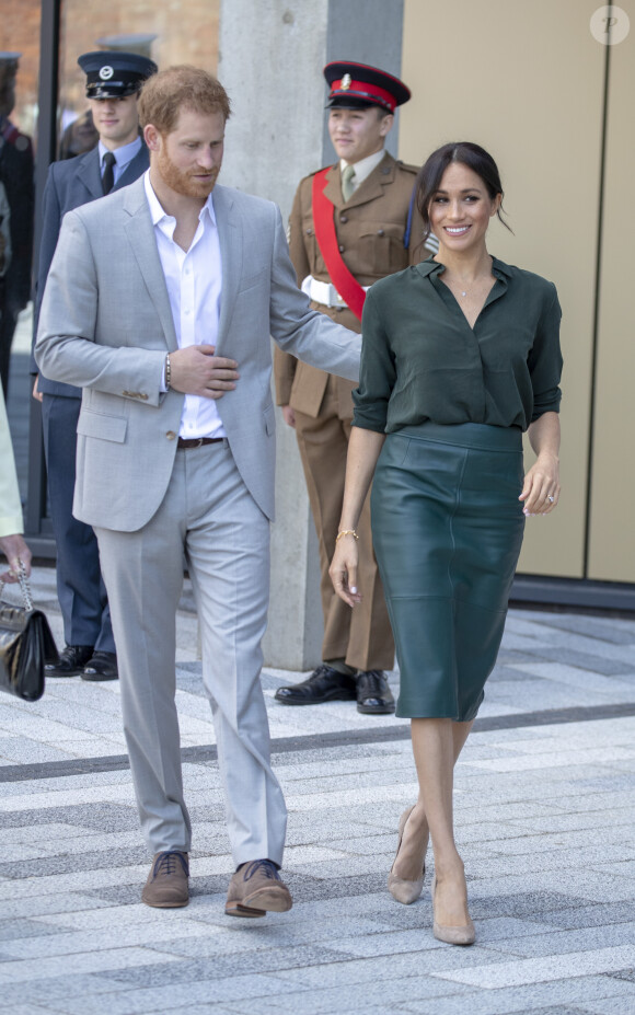 Le prince Harry, duc de Sussex, et Meghan Markle, duchesse de Sussex, inaugurent l'université technologique à Bognor Regis. C'est leur première visite dans le comté de Sussex depuis leur mariage. Le 3 octobre 2018