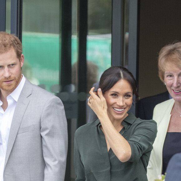 Le prince Harry et Meghan Markle quittent l'université de Chichester's Engineering and Digital Technology Park à Bognor Regis dans le Sussex le 3 octobre 2018.