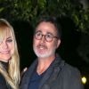 Exclusif - Anna Faris et son compagnon Michael Barrett, très complices, à la sortie du restaurant à Los Angeles, le 9 novembre 2019.