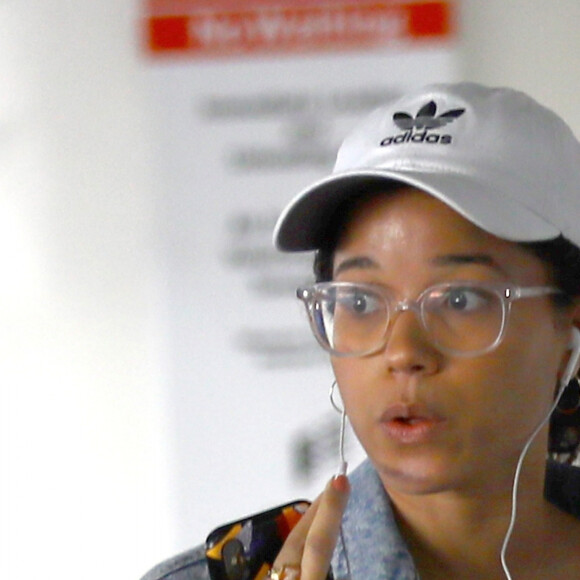 Exclusif - Alisha Wainwright à l'aéroport de Los Angeles le 30 décembre 2019.