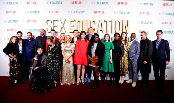 Tous les acteurs de la série Netflix "Sex Education" pour la première de la saison 2 organisée au cinéma Genesis à Londres, le 8 janvier 2020.