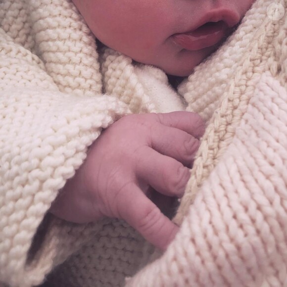 Alizée et Grégoire Lyonnet annoncent la naissance de leur fille Maggy sur Instagram. Le 24 novembre 2019.
