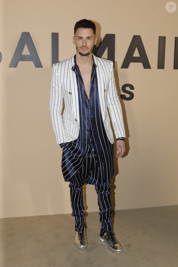 Baptiste Giabiconi assiste au défilé de mode Homme automne-hiver 2020/2021 "Balmain" à Paris. Le 17 janvier 2020 © Veeren Ramsamy-Christophe Clovis / Bestimage