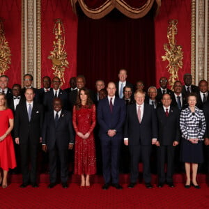 Le prince Edward, comte de Wessex, Sophie Rhys-Jones, comtesse de Wessex, Le prince William, duc de Cambridge, et Kate Middleton, duchesse de Cambridge, le Premier ministre Boris Johnson, La princesse Anne entourent les invités - Le prince William, duc de Cambridge, et Kate Middleton, duchesse de Cambridge, accueillent les invités de la réception organisée pour le début du "Sommet Grande-Bretagne-Afrique sur les investissements" à Buckingham Palace, le 20 janvier 2020.