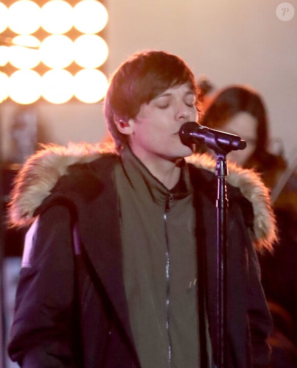 Louis Tomlinson, ancien membre du groupe "One Direction" participe à l'émission "The One Show" à Londres, le 22 janvier 2020.