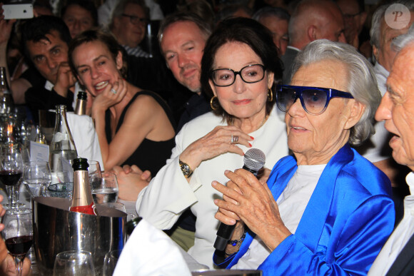 Nana Mouskouri, Michou - Michou fête son 88ème anniversaire dans son cabaret avec ses amis à Paris le 18 juin 2019.  © Philippe Baldini/Bestimage