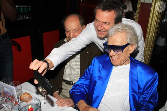 Charles Dumont, Jean-Luc Reichmann, Michou - Michou fête son 88ème anniversaire dans son cabaret avec ses amis à Paris le 18 juin 2019. © Philippe Baldini/Bestimage