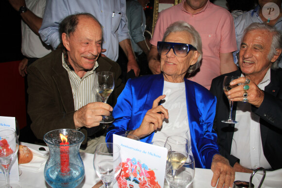 Charles Dumont, Michou, Jean-Paul Belmondo - Michou fête son 88ème anniversaire dans son cabaret avec ses amis à Paris le 18 juin 2019. © Philippe Baldini/Bestimage