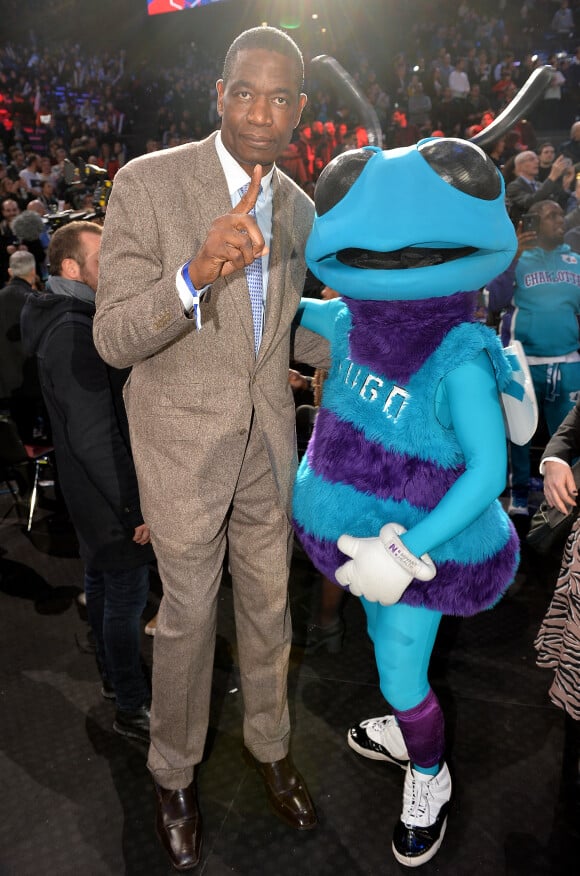 Photo : Vegedream (et la mascotte des Charlotte Hornets) assiste au NBA  Game Paris 2020, entre les Bucks de Milwaukee et les Charlotte Hornets à  l'AccorHotels Arena. Paris, le 24 janvier 2020. ©