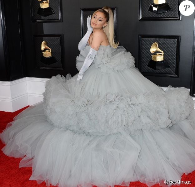 Ariana Grande assiste à la 62ème soirée annuelle des Grammy Awards, au Staples Center. Los Angeles, le 26 janvier 2020.