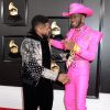 Usher et Lil Nas X assistent à la 62ème soirée annuelle des Grammy Awards, au Staples Center. Los Angeles, le 26 janvier 2020.