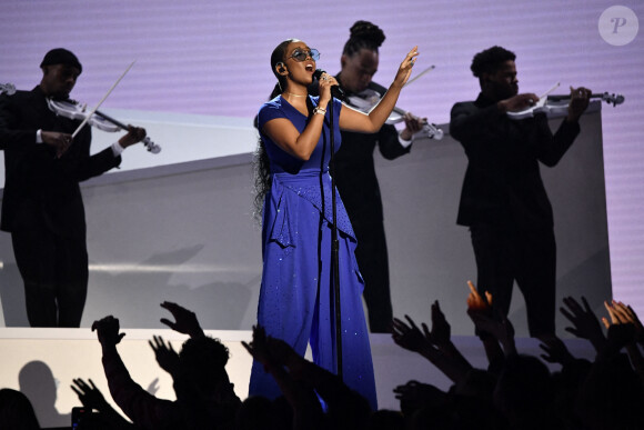 H.E.R. lors de la 62ème soirée annuelle des Grammy Awards, au Staples Center. Los Angeles, le 26 janvier 2020.