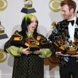 Billie Eilish et Finneas O'Connell posent avec leurs Grammys lors de la 62ème soirée annuelle des Grammy Awards, au Staples Center. Los Angeles, le 26 janvier 2020.