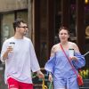 Séparation - Lena Dunham et Jack Antonoff se séparent - Exclusif - Lena Dunham et son compagnon Jack Antonoff promènent leurs petits caniche abricot dans les rues de New York, le 7 juillet 2017