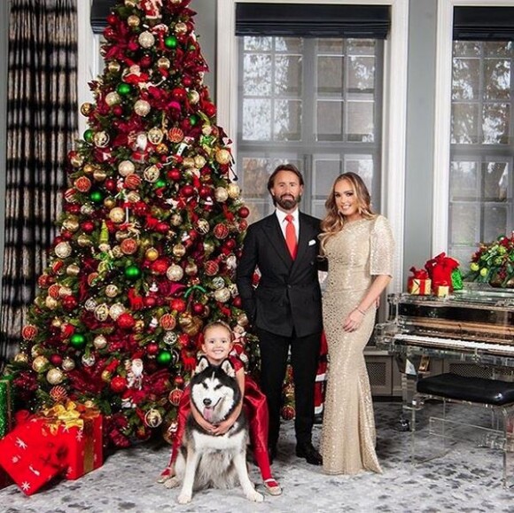 Tamara Ecclestone, son mari Jay Rutland et leur fille Sophia. Décembre 2019.