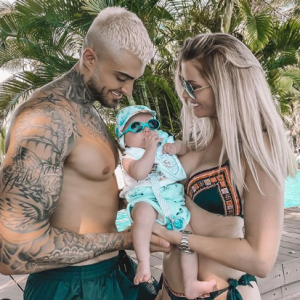 Jessica Thivenin avec son mari Thibault Garcia et leur fils Maylone en vacances à l'île Maurice - Instagram, 28 janvier 2020