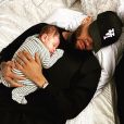 Chris Brown et son fils Aeko. Décembre 2019.
