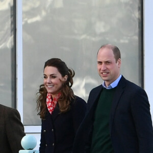Le prince William, duc de Cambridge, Catherine Kate Middleton, duchesse de Cambridge, lors d'une visite de la station de sauvetage RNLI Mumbles près de Swansea dans le sud du Pays de Galles le 4 février 2020.