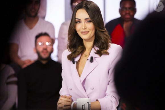 Exclusif - Nabilla Benattia-Vergara - Enregistrement de l'émission "Clique" présentée par M. Achour sur Canal Plus à Issy-les-Moulineaux le 31 janvier 2020. © Jack Tribeca/Bestimage