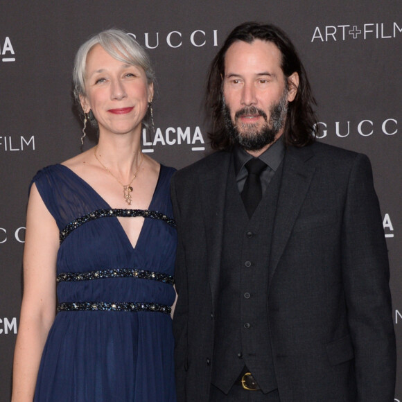 Keanu Reeves et sa compagne Alexandra Grant au photocall de la soirée "2019 LACMA Art + Film Gala" au Los Angeles County Museum of Art. Los Angeles, le 2 novembre 2019.
