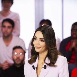 Exclusif - Nabilla Benattia-Vergara - Enregistrement de l'émission "Clique" présentée par M. Achour sur Canal Plus à Issy-les-Moulineaux le 31 janvier 2020. © Jack Tribeca/Bestimage