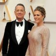 Tom Hanks et sa femme Rita Wilson lors du photocall des arrivées de la 92ème cérémonie des Oscars 2019 au Hollywood and Highland à Los Angeles, Californie, Etats-Unis, le 9 février 2020.