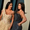 Kim Kardashian et Kylie Jenner lors de la 92e cérémonie des Oscars, le 9 février 2020 au Dolby Theatre de Los Angeles.