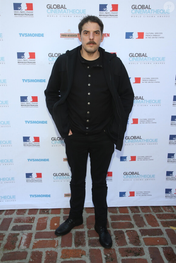 Damien Bonnard (héros du film "Les Misérables") assiste à la cérémonie des World Cinema Awards à la Résidence du Consul de France à Beverly Hills, le 10 février 2020.