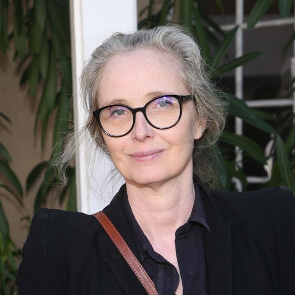 Julie Delpy assiste à la cérémonie des World Cinema Awards à la Résidence du Consul de France à Beverly Hills, le 10 février 2020.