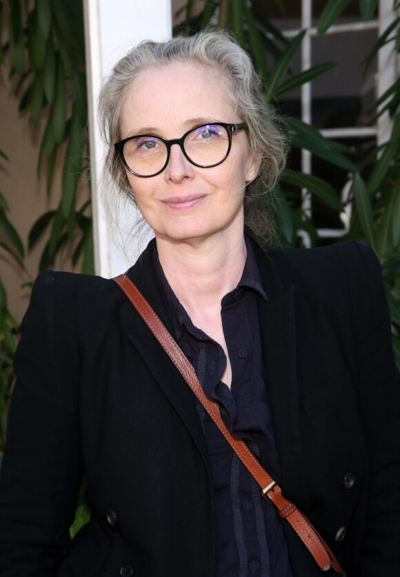 Julie Delpy assiste à la cérémonie des World Cinema Awards à la Résidence du Consul de France à Beverly Hills, le 10 février 2020.