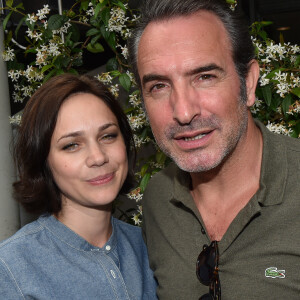 Jean Dujardin et sa femme Nathalie Péchalat au village lors des internationaux de France à Roland Garros le 10 juin 2018. © Veeren / Bestimage