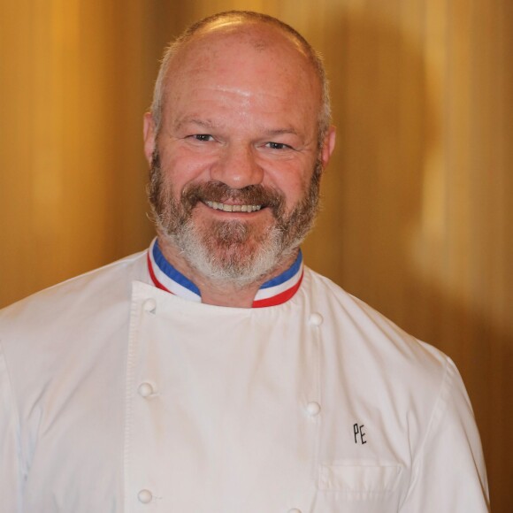 Exclusif - Le grand chef Bordelais et présentateur télé (Top Chef), Philippe Etchebest est le parrain de l'association de solidarité internationale "Pompiers Solidaires" à Bordeaux le 9 février 2016. © Patrick Bernard-Quentin Salinier/ Bestimage