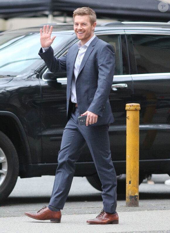 Rick Cosnett et Candice Patton sur le tournage de "The Flash" à Vancouver, le 27 mars 2015.