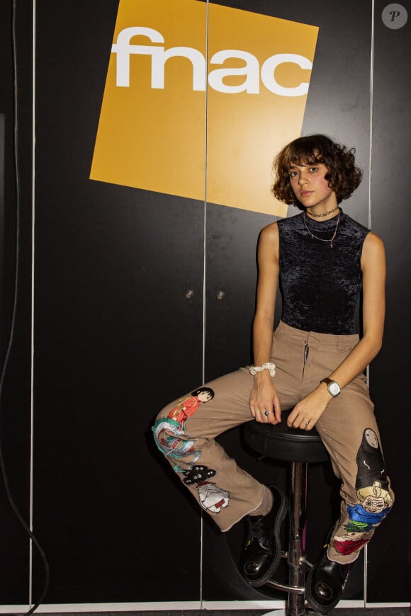Exclusif - Showcase de la chanteuse Pomme (Claire Pommet) à la Fnac du Forum des Halles. Paris 01/11/2019 © Jack tribeca/Bestimage