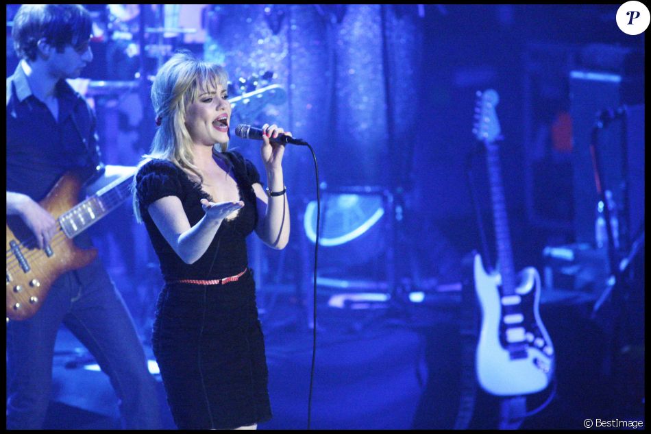 La chanteuse Duffy en concert à Milan en 2008.
