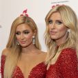 Paris Hilton et sa soeur Nicky Hilton Rothschild - Les célébrités assistent à la soirée caritative "Go Red For Women", organisée par "The American Heart Association", à New York, le 5 février 2020.