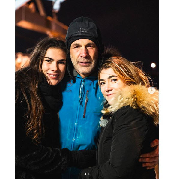 Mike Horn retrouve enfin ses filles, sur Instagram, le 30 décembre 2019.