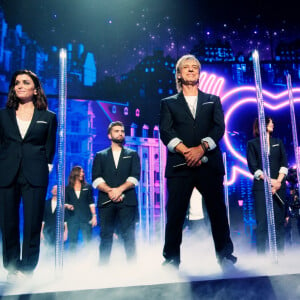 Jenifer, Jean-Louis Aubert, Liane Foly et Kendji Girac. Photo officielle du concert des enfoirés 2020 "Le Pari(s) des Enfoirés" à l'AccorHotels Arena à Paris. Il sera diffusé sur TF1 le 6 mars 2020.